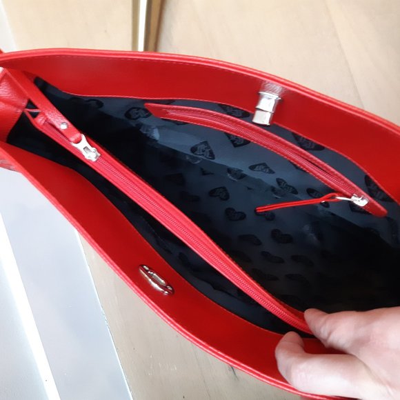 Loungefly Red Lattice Skull Tote - Picture 12 of 13